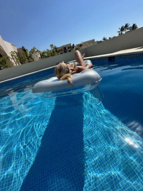 Luxury Villa with Private Pool and Lagoon view